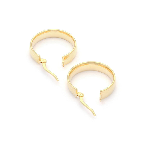 Arracadas facetadas en oro amarillo 14 kilates.