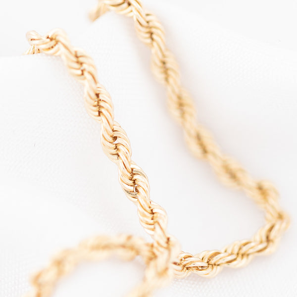 Pulsera eslabón torzal en oro amarillo 14 kilates.