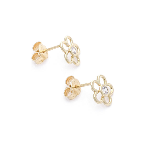 Aretes calados motivo flor con circonia en oro amarillo 14 kilates.