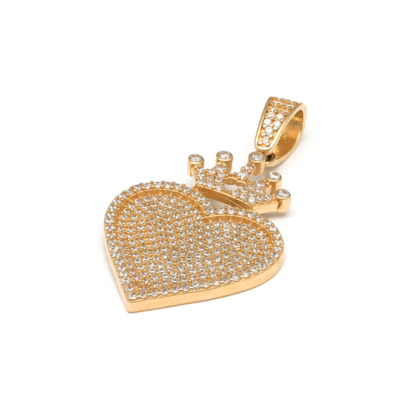 Dije diseño especial con circonias motivo corazón en oro amarillo 14 kilates.