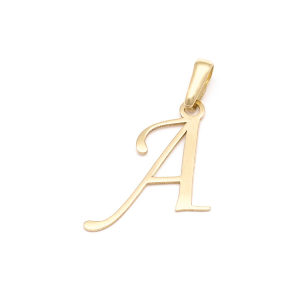Dije liso motivo letra A en oro amarillo 14 kilates.