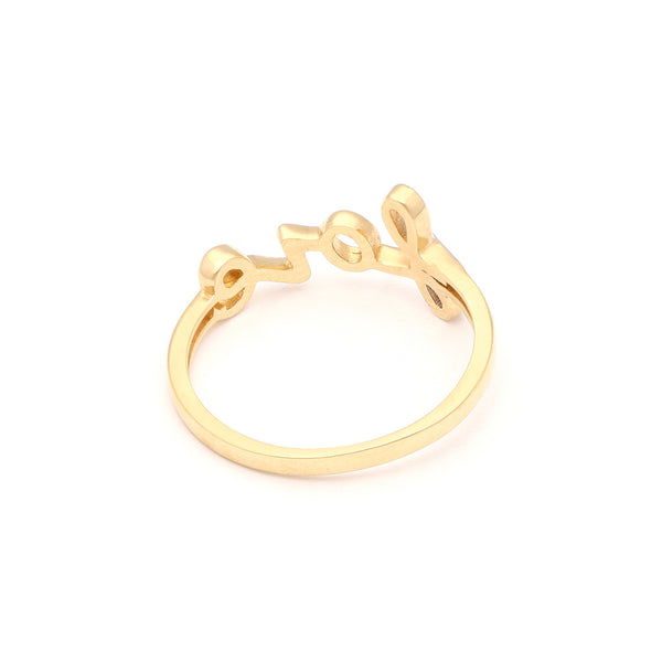 Anillo diseño especial motivo letras en oro amarillo 14 kilates.