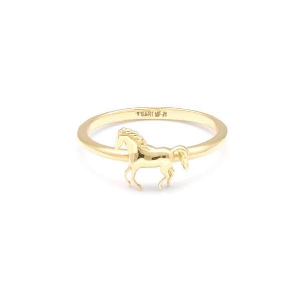 Anillo diseño especial motivo caballo en oro amarillo 14 kilates.