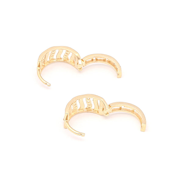Arracadas caladas con circonias en oro amarillo 14 kilates.