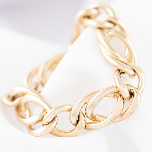 Pulsera eslabón barbado en oro amarillo 14 kilates.