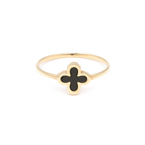 Anillo liso motivo flor con sintético en oro amarillo 14 kilates.