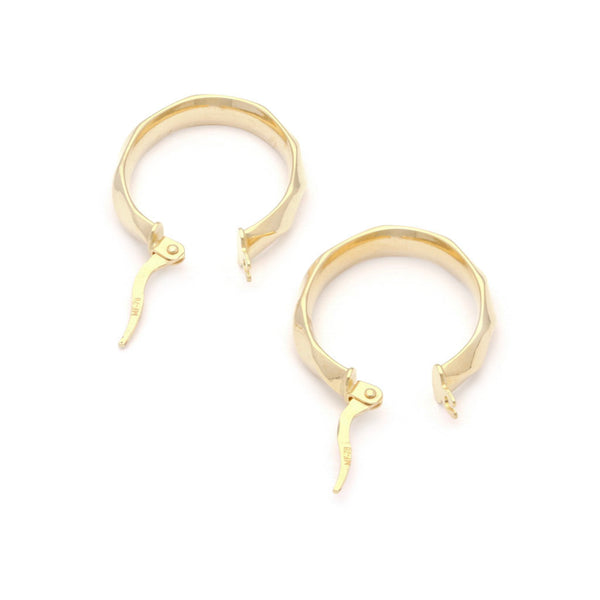 Arracadas facetadas en oro amarillo 14 kilates.