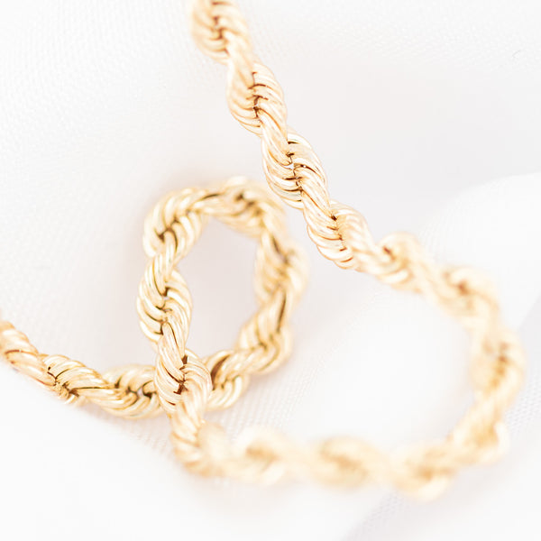 Pulsera eslabón torzal en oro amarillo 14 kilates.