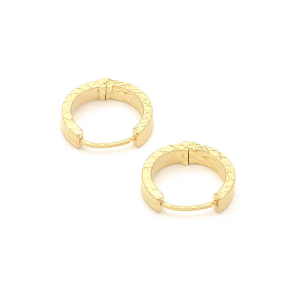 Arracadas facetadas en oro amarillo 14 kilates.