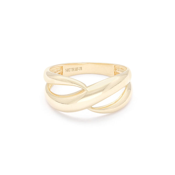 Anillo diseño especial en oro amarillo 14 kilates.