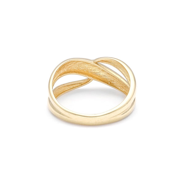 Anillo diseño especial en oro amarillo 14 kilates.