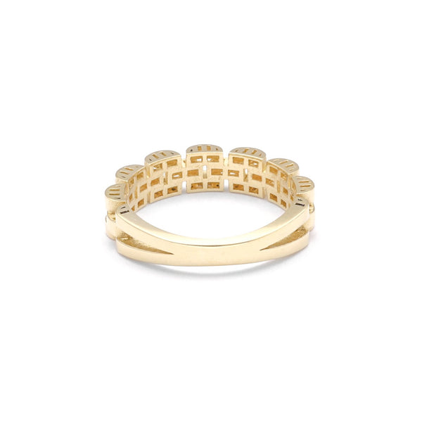 Anillo diseño especial en oro amarillo 14 kilates.