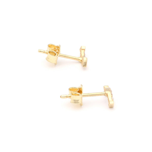 Aretes diseño especial con cirnonias en oro amarillo 14 kilates.