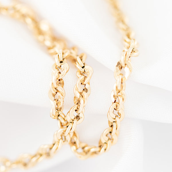 Collar eslabón torzal en oro amarillo 14 kilates.