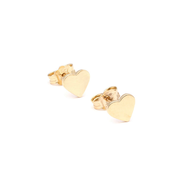 Aretes lisos motivo corazón en oro amarillo 14 kilates.