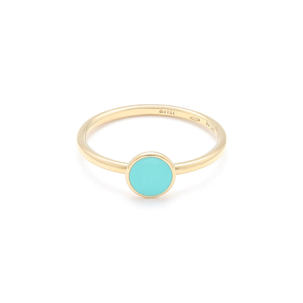 Anillo liso con sintético en oro amarillo 14 kilates.