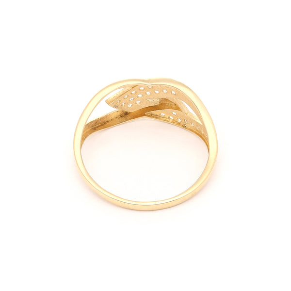 Anillo diseño especial con circonias en oro amarillo 14 kilates.