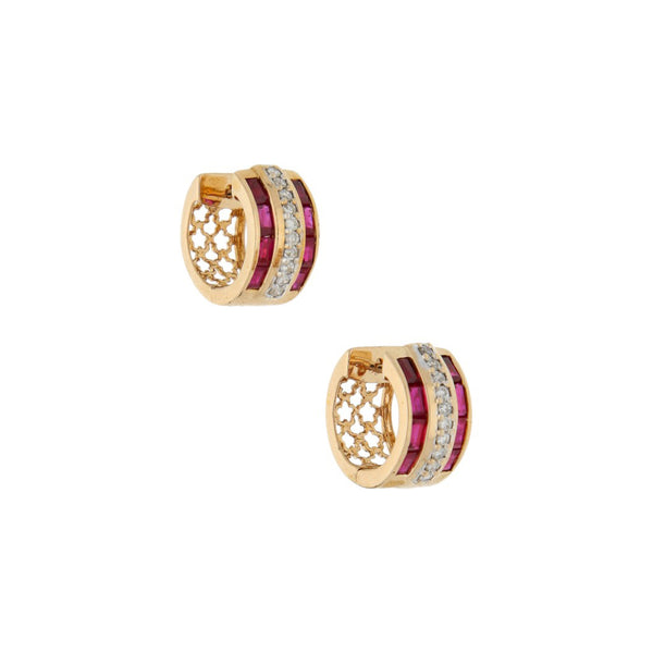 Arracadas articuladas con diamantes y rubíes en oro rosa 14 kilates.