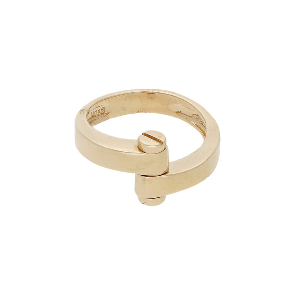 Anillo estilizado en oro amarillo 14 kilates.