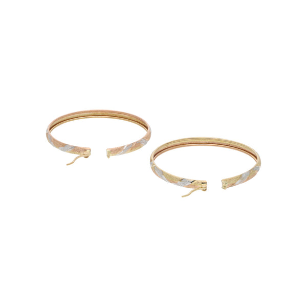 Arracadas labradas en oro amarillo 14 kilates.