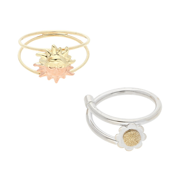 Dos anillos diseño especial motivo flor y sol en oro tres tonos 14 kilates.
