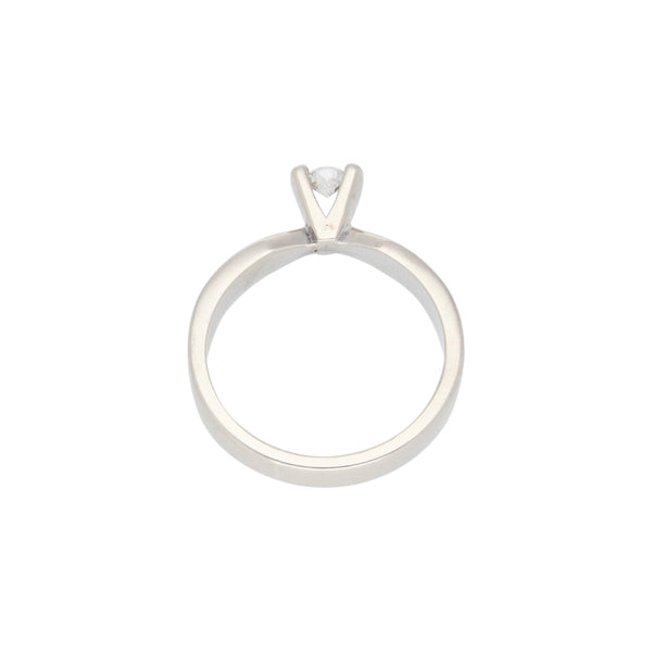 Anillo de compromiso con diamante en oro blanco
