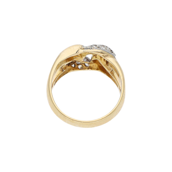 Anillo diseño especial con circonias en oro amarillo 14 kilates.