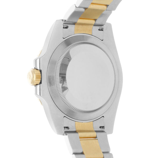 Reloj Rolex para caballero modelo Oyster Perpetual Date Submariner vistas oro 18 kilates.