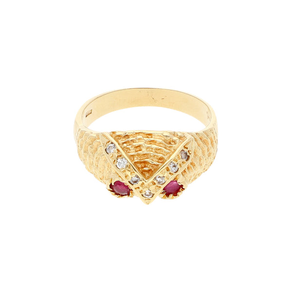 Anillo diseño especial motivo búho con Rubíes y circonias en oro amarillo 14 kilates.