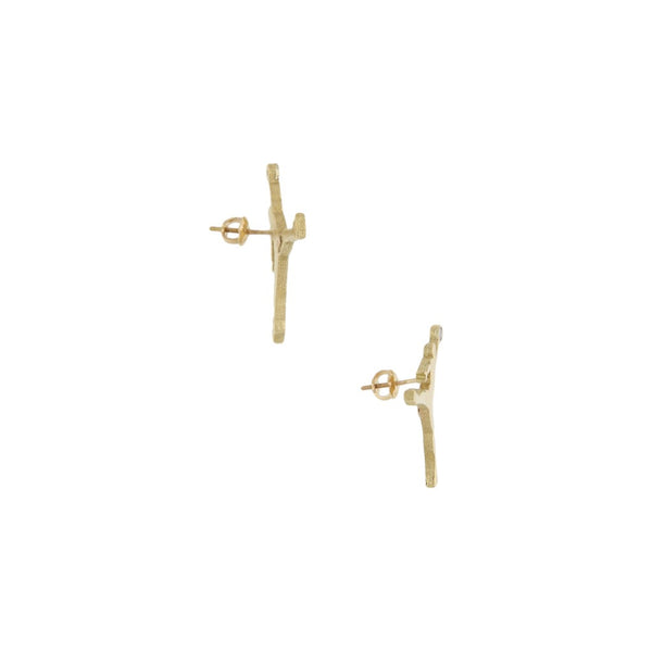 Broqueles diseño especial con circonias motivo basquetbolista en oro amarillo 14 kilates.