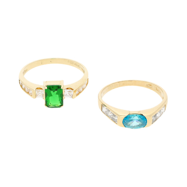 Dos anillos diseño especial con sintéticos en oro amarillo 14 kilates.