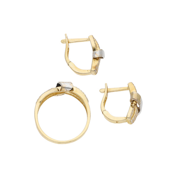 Juego de aretes y anillo diseño especial con circonias en oro amarillo 14 kilates.
