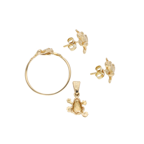 Juego de anillo, dije y broqueles diseño especial motivo rana en oro amarillo 14 kilates.