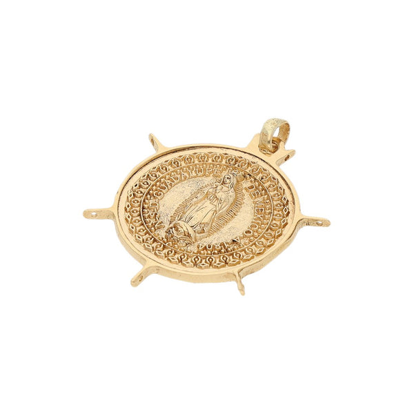 Medalla labrada motivo Virgen de Guadalupe en oro amarillo 14 kilates.
