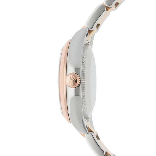 Reloj Rolex para dama modelo Oyster Perpetual DateJust vistas en oro rosa 18 kilates.