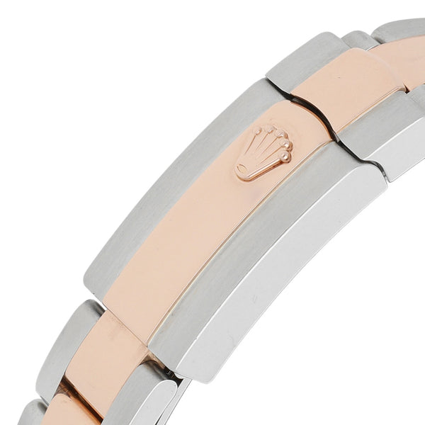 Reloj Rolex para dama modelo Oyster Perpetual DateJust vistas en oro rosa 18 kilates.