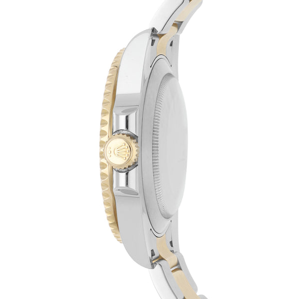 Reloj Rolex para caballero modelo Oyster Perpetual Date Submariner vistas oro amarillo 18 kilates.