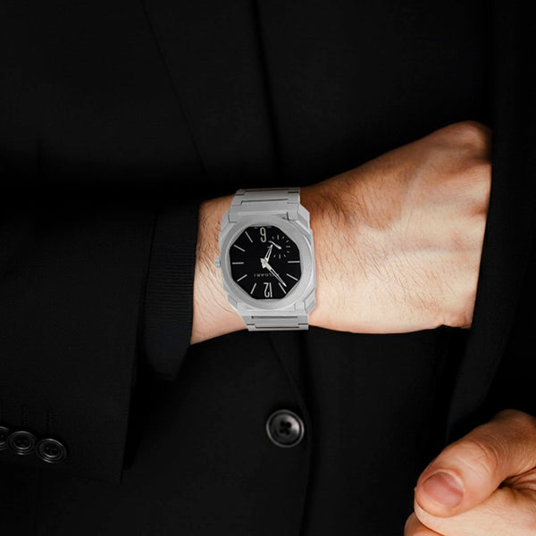 Reloj Bvlgari para caballero modelo Octo Finissimo.