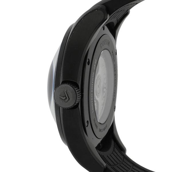 Reloj Corum para caballero modelo Bubble Death Star.