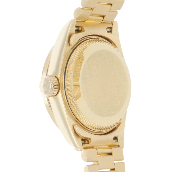 Reloj Rolex para dama modelo Oyster Perpetual DateJust en oro amarillo 18 kilates.