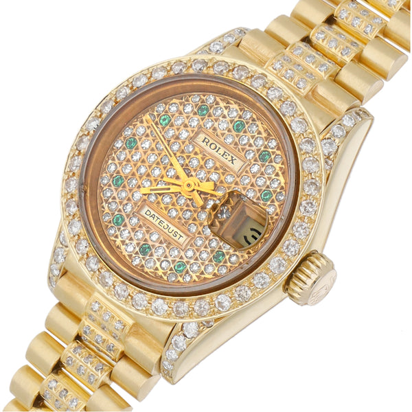 Reloj Rolex para dama modelo Oyster Perpetual DateJust en oro amarillo 18 kilates.