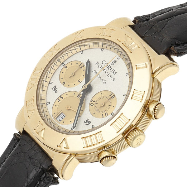 Reloj Corum para caballero modelo Romvlvs caja y broche en oro amarillo 18 kilates.