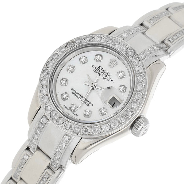 Reloj Rolex para dama modelo Oyster Perpetual DateJust en oro blanco 18 kilates.