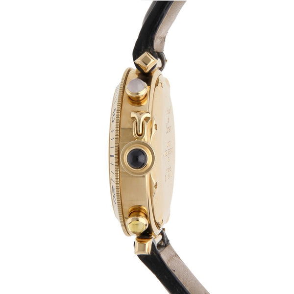 Reloj Cartier para caballero modelo Pasha caja y broche en oro amarillo 18 kilates.