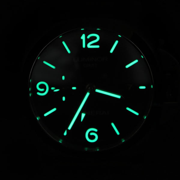 Reloj Panerai para caballero modelo Luminor.