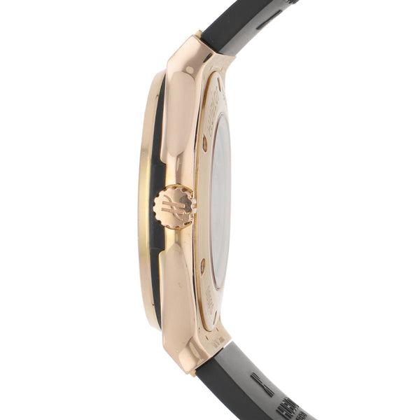 Reloj Hublot Para caballero modelo Classic Fusion King Gold caja y broche en oro rosa 18 kilates.
