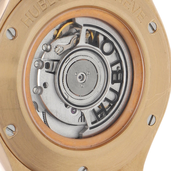 Reloj Hublot Para caballero modelo Classic Fusion King Gold caja y broche en oro rosa 18 kilates.