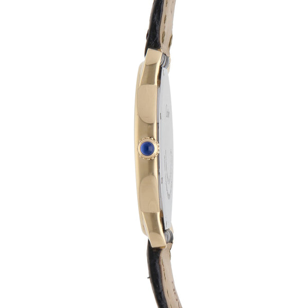 Reloj Cartier para caballero modelo Ronde Solo caja en oro amarillo 18 kilates.