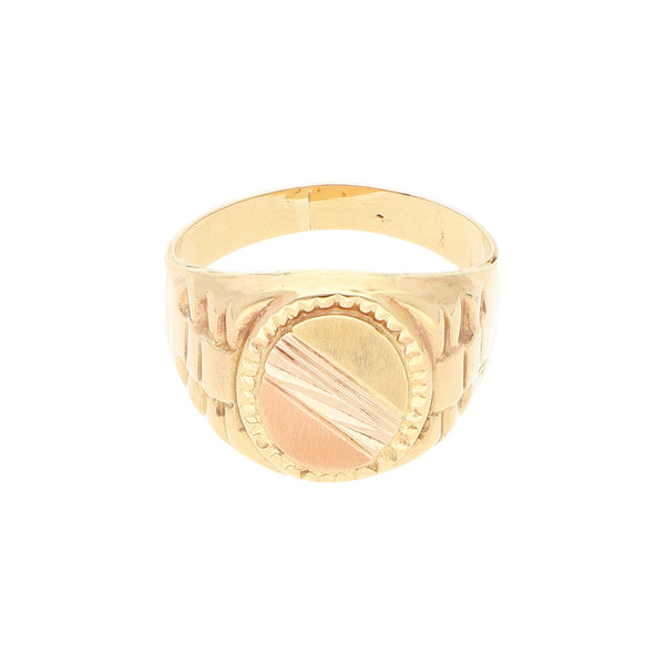 Anillo tipo sello en oro amarillo 14 kilates.