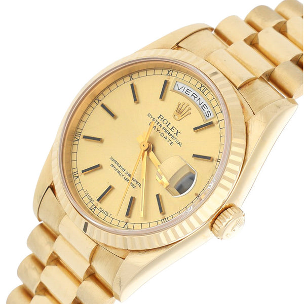 Reloj Rolex para caballero modelo Oyster Perpetual Day-Date en oro dos tonos 18 kilates.